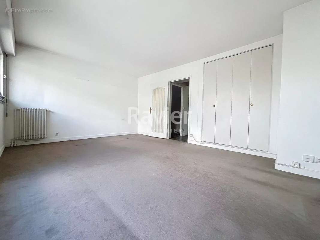 Appartement à PARIS-20E