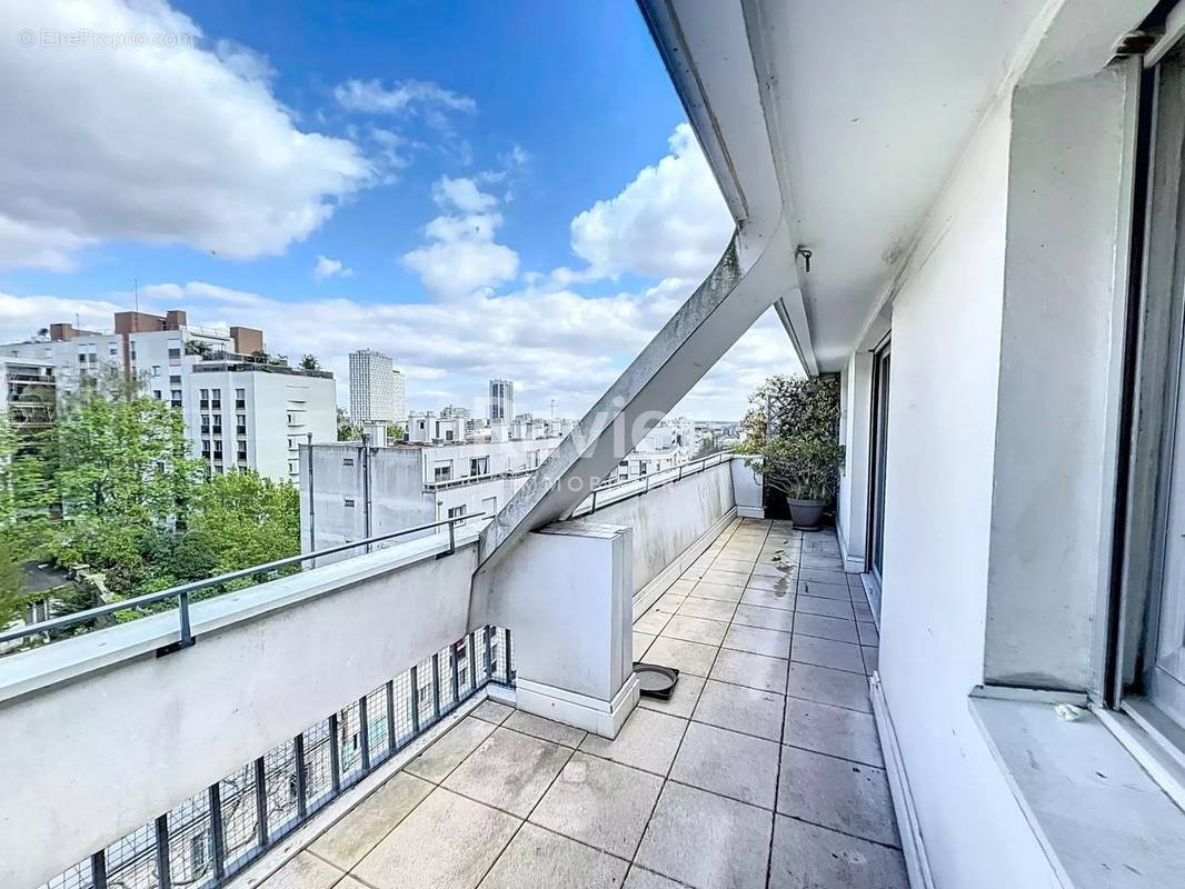 Appartement à PARIS-20E