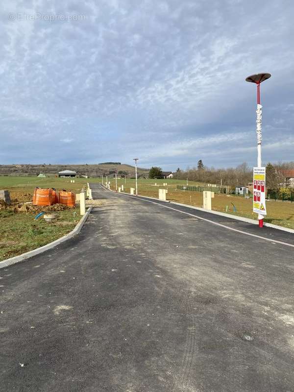 Terrain à LORRY-MARDIGNY