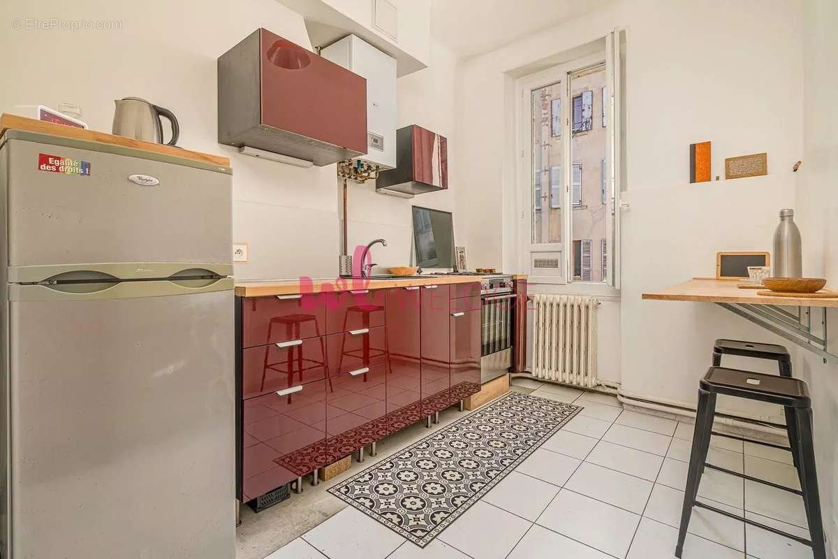 Appartement à MARSEILLE-1E