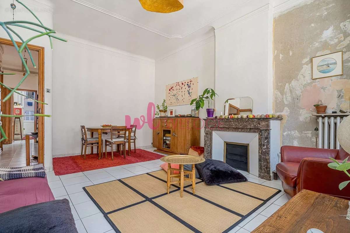 Appartement à MARSEILLE-1E