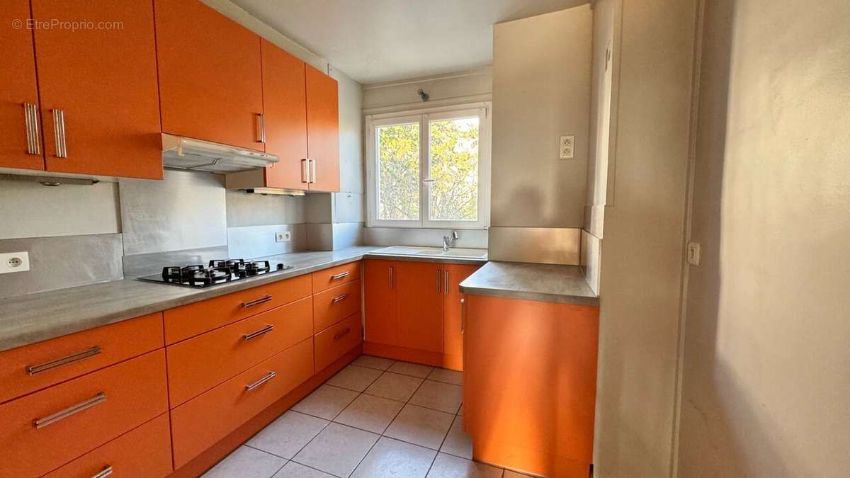 Appartement à SURESNES