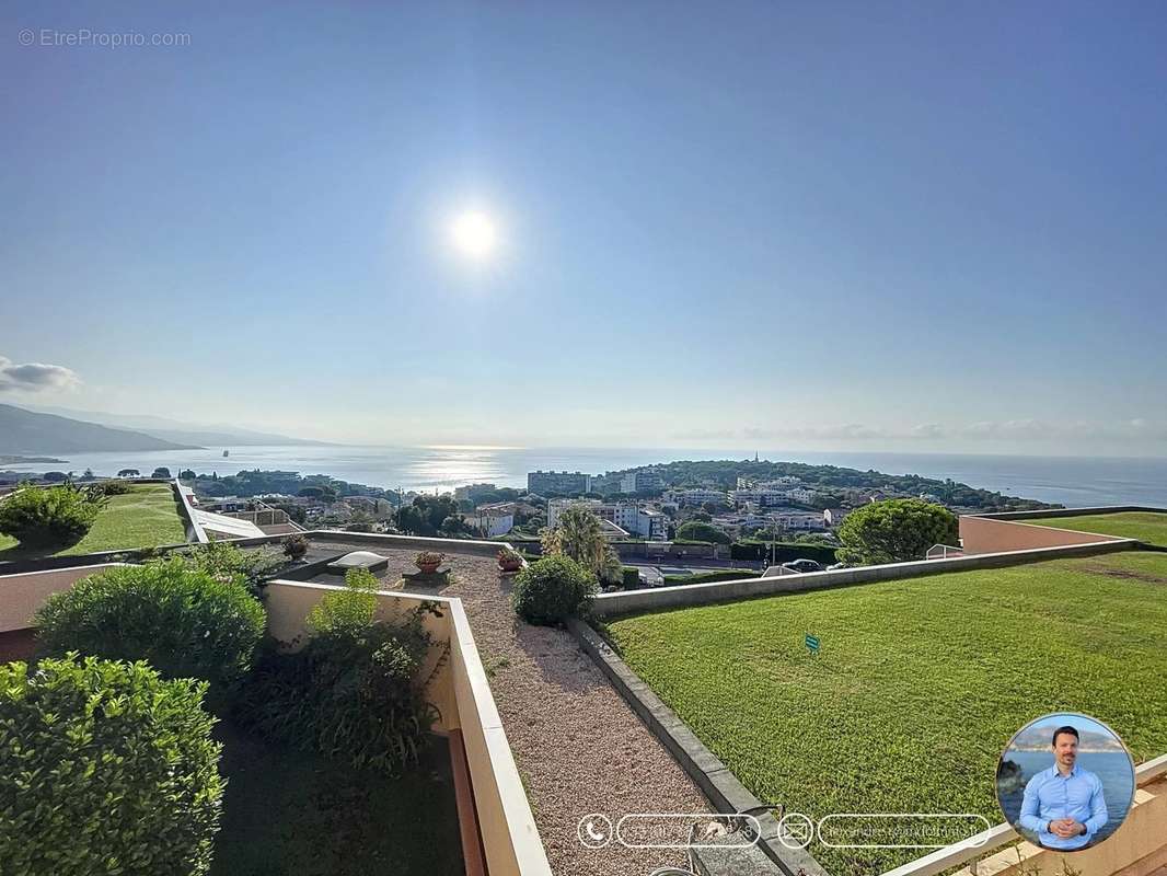 Appartement à ROQUEBRUNE-CAP-MARTIN