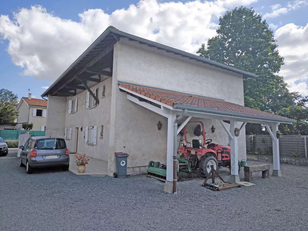 Maison à SAINT-DIDIER-SUR-CHALARONNE