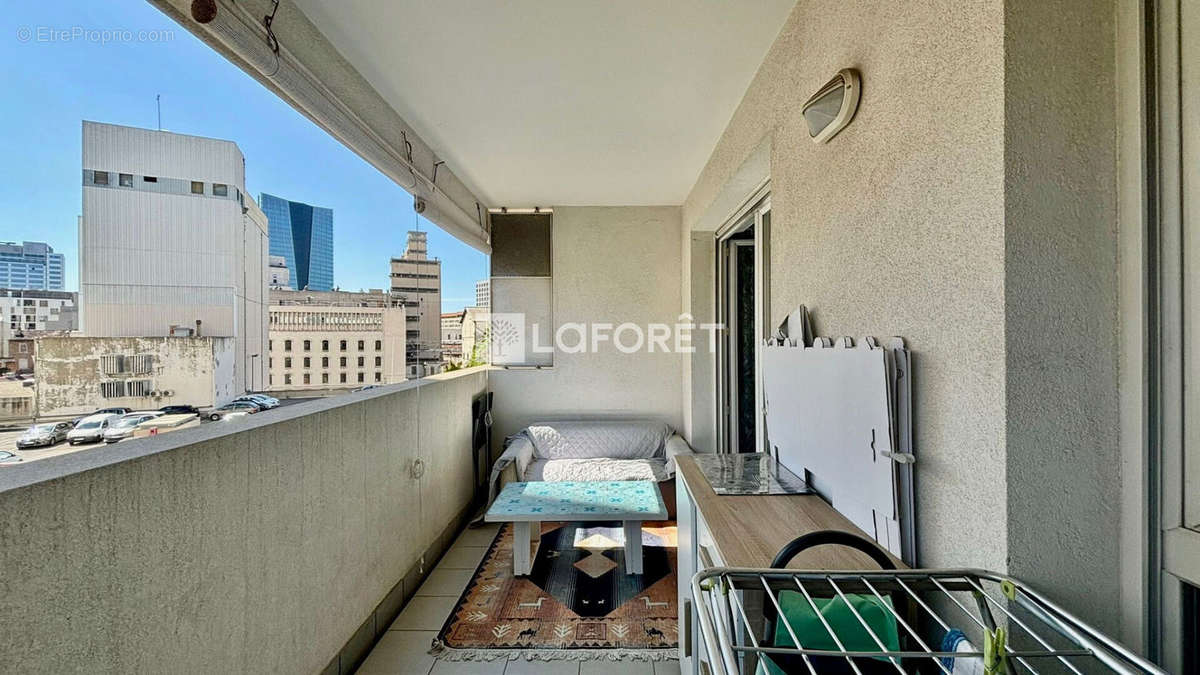 Appartement à MARSEILLE-2E