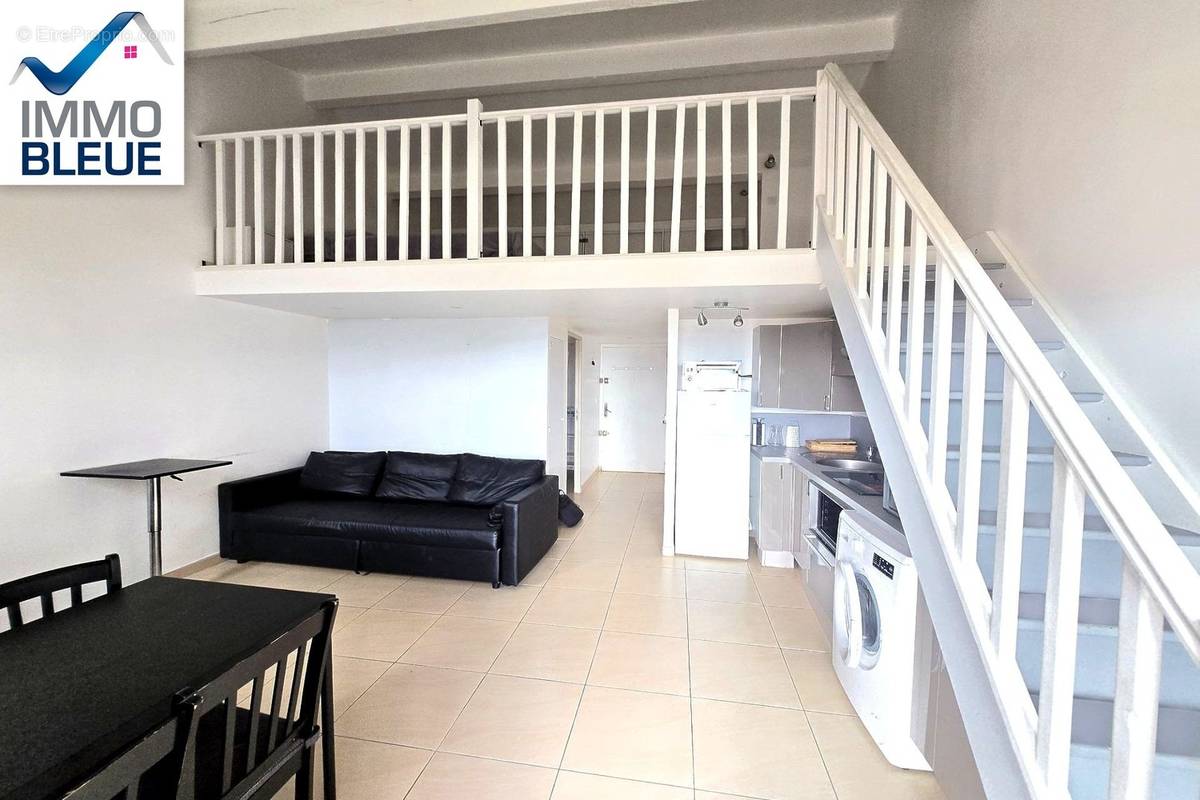 Appartement à SAUSSET-LES-PINS