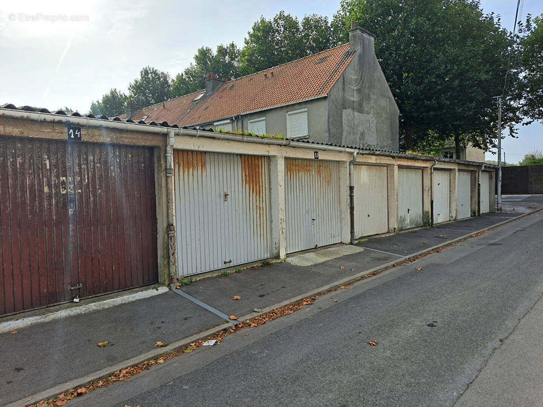 Parking à CALAIS