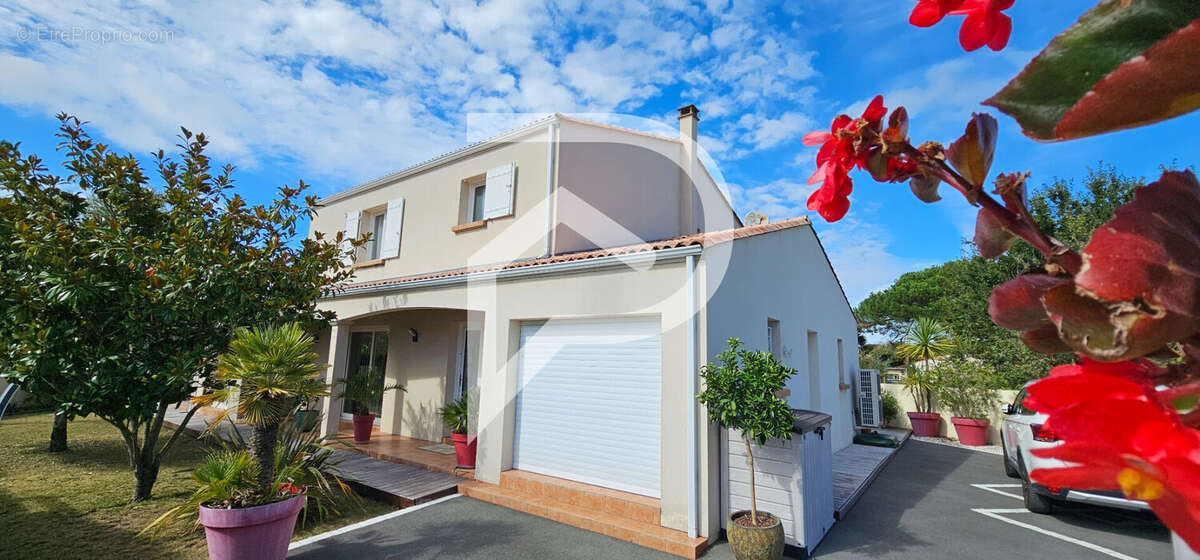 Maison à LA TREMBLADE