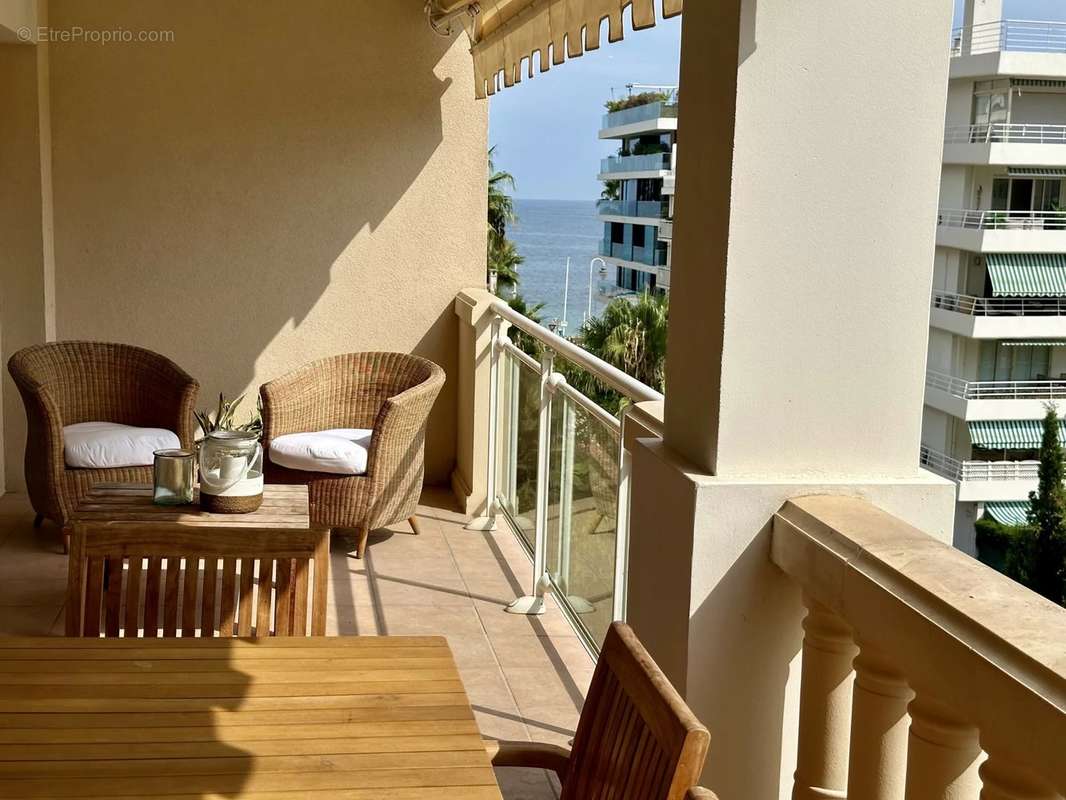 Appartement à CANNES