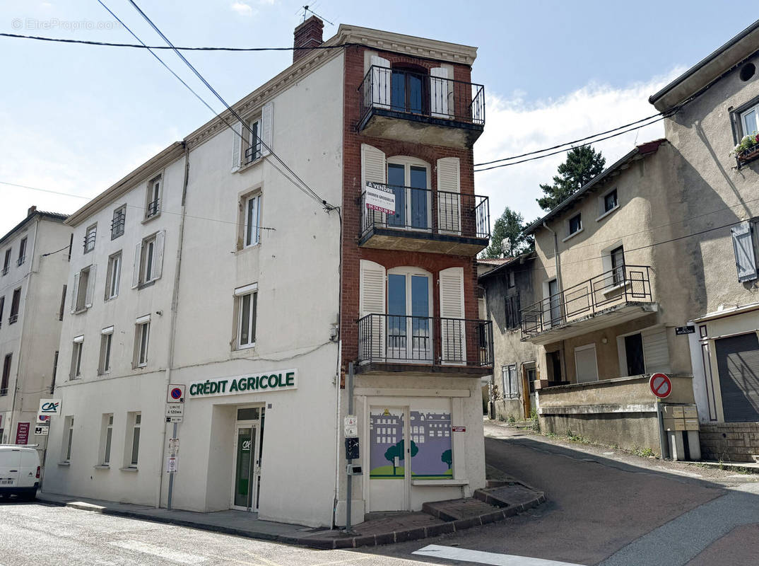 Appartement à AMPLEPUIS