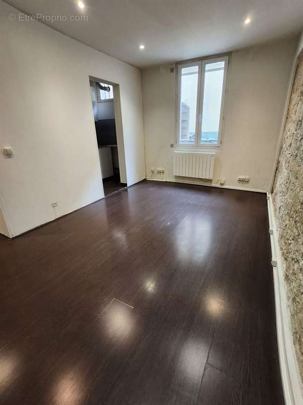 Appartement à LEVALLOIS-PERRET