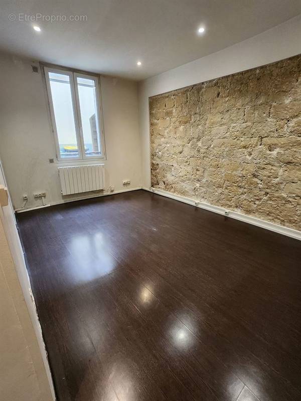 Appartement à LEVALLOIS-PERRET