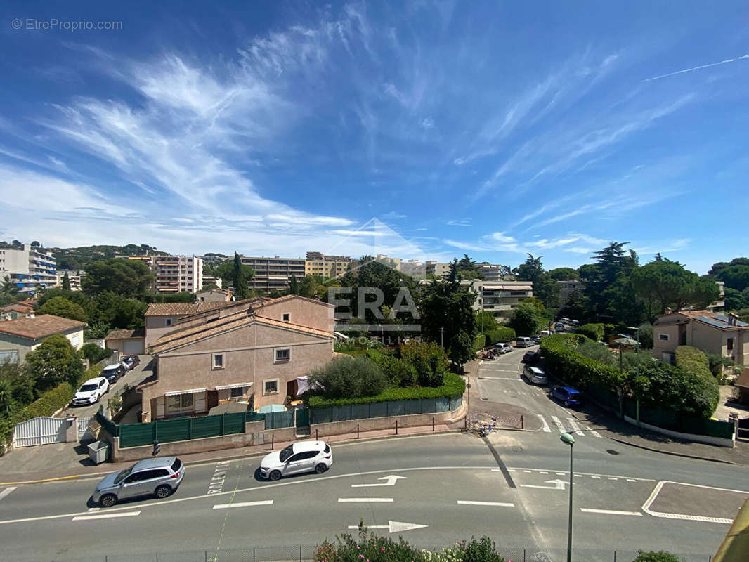 Appartement à LE CANNET