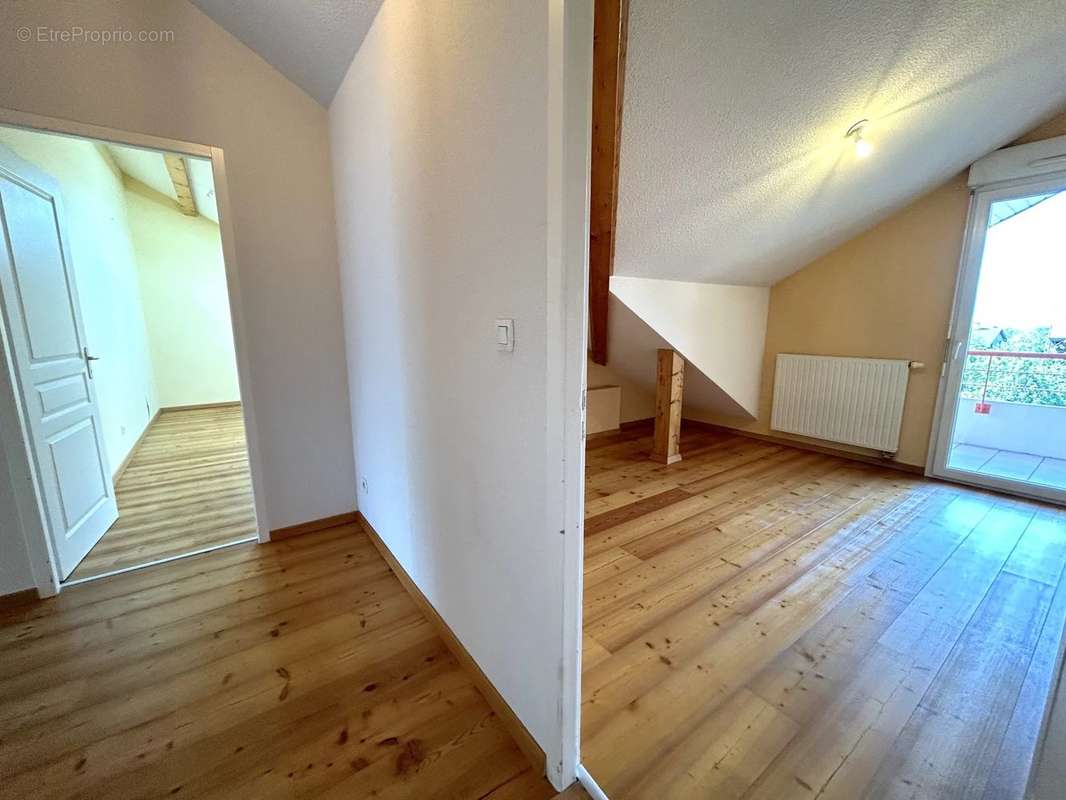 Appartement à ANTHY-SUR-LEMAN