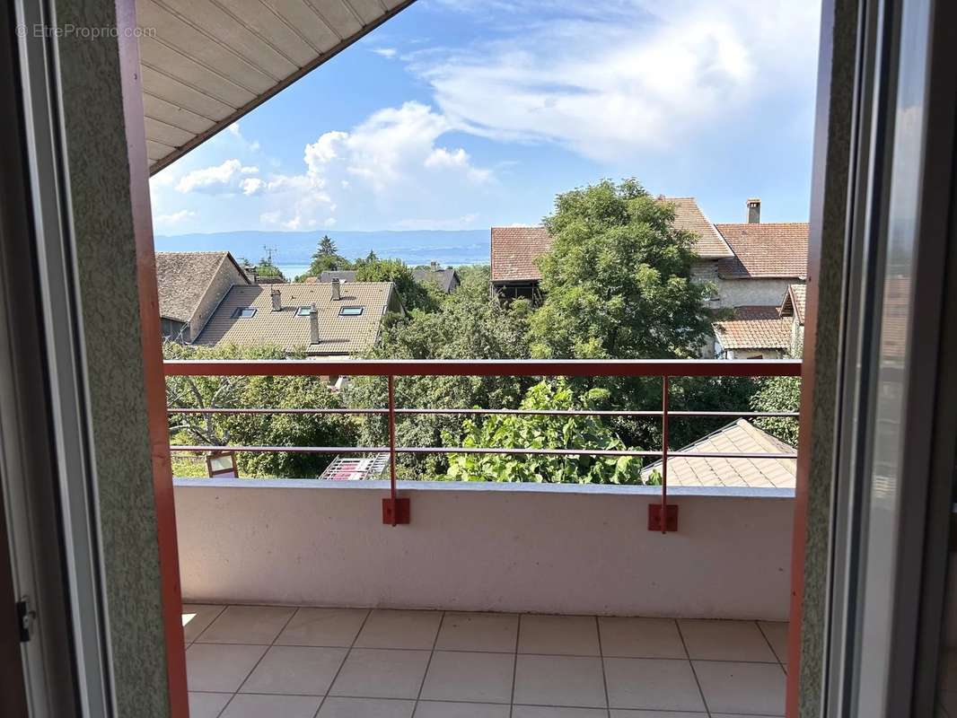 Appartement à ANTHY-SUR-LEMAN