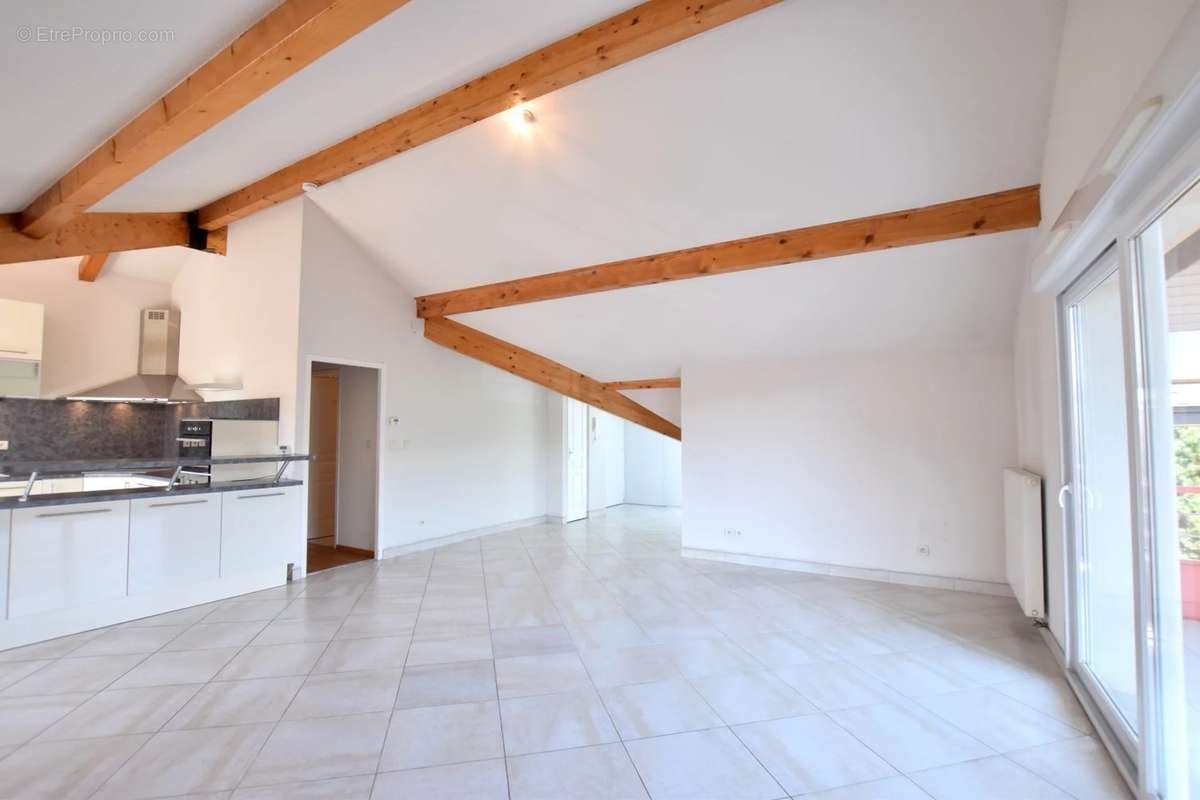 Appartement à ANTHY-SUR-LEMAN