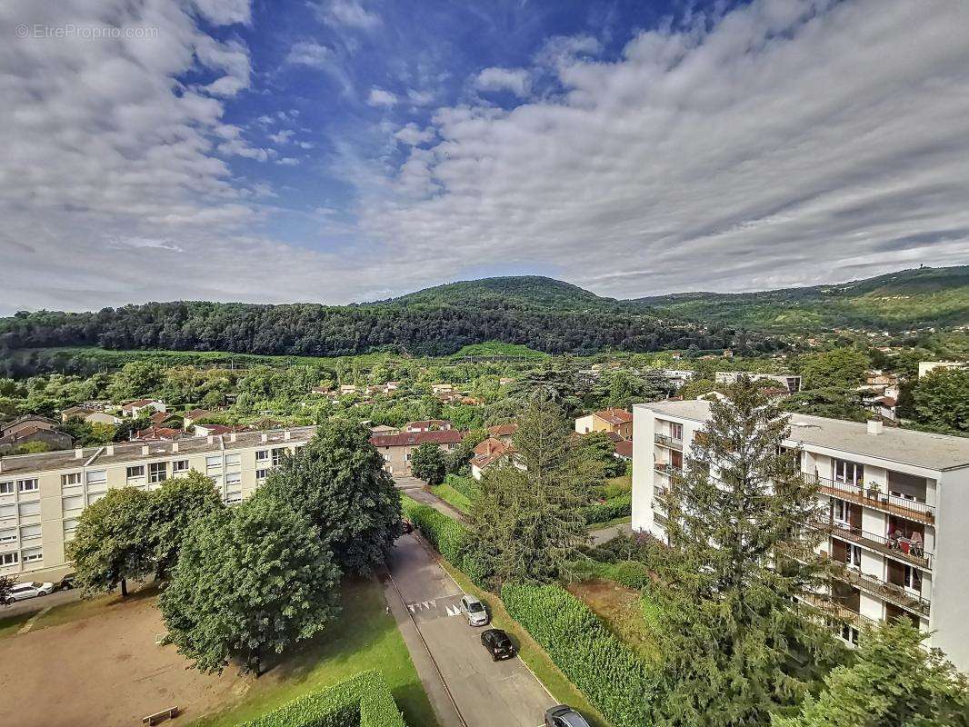 Appartement à FONTAINES-SUR-SAONE