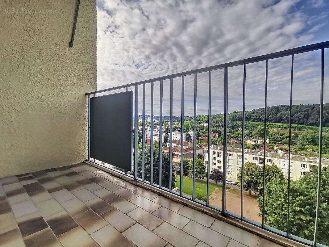 Appartement à FONTAINES-SUR-SAONE