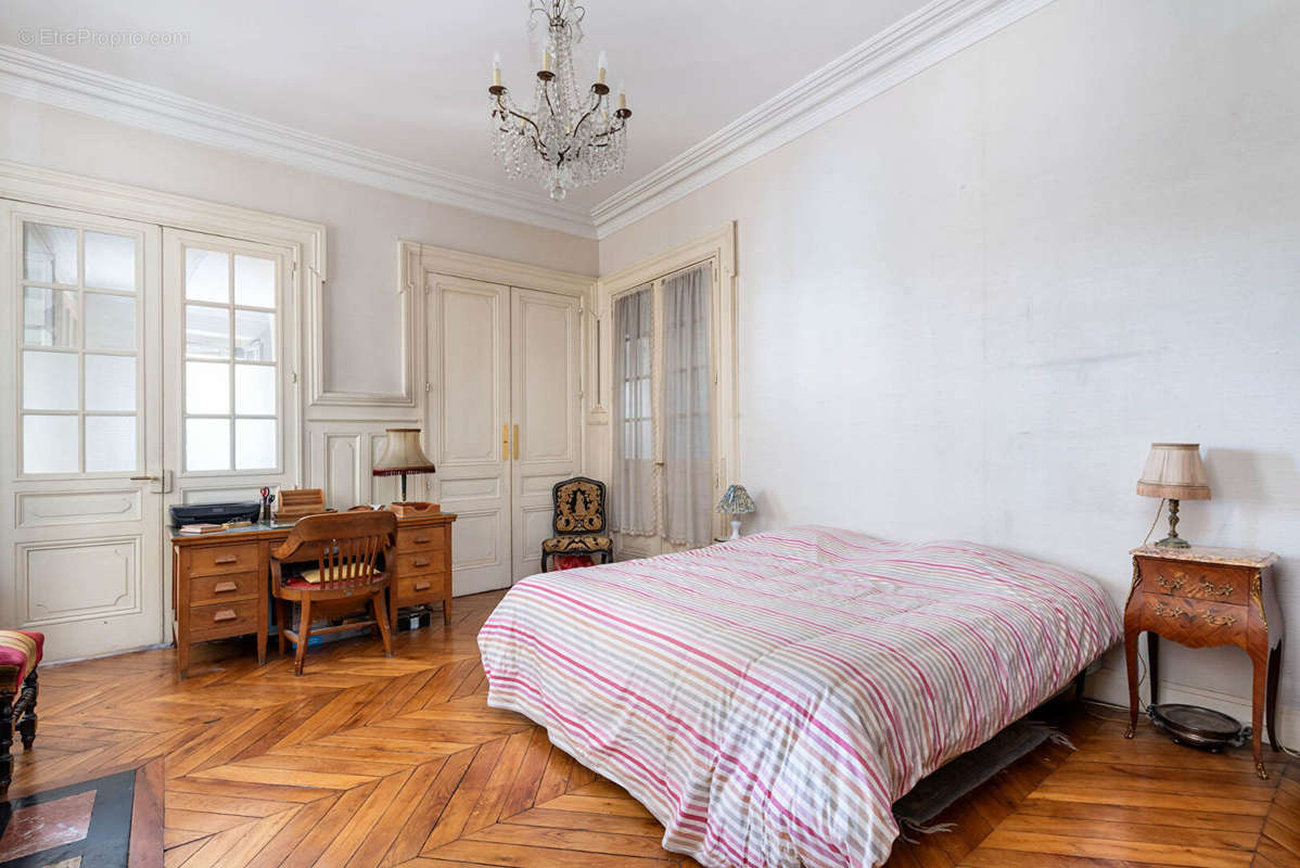 Appartement à LYON-1E