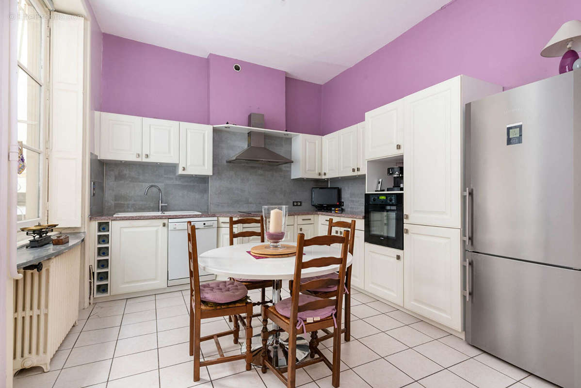 Appartement à LYON-1E