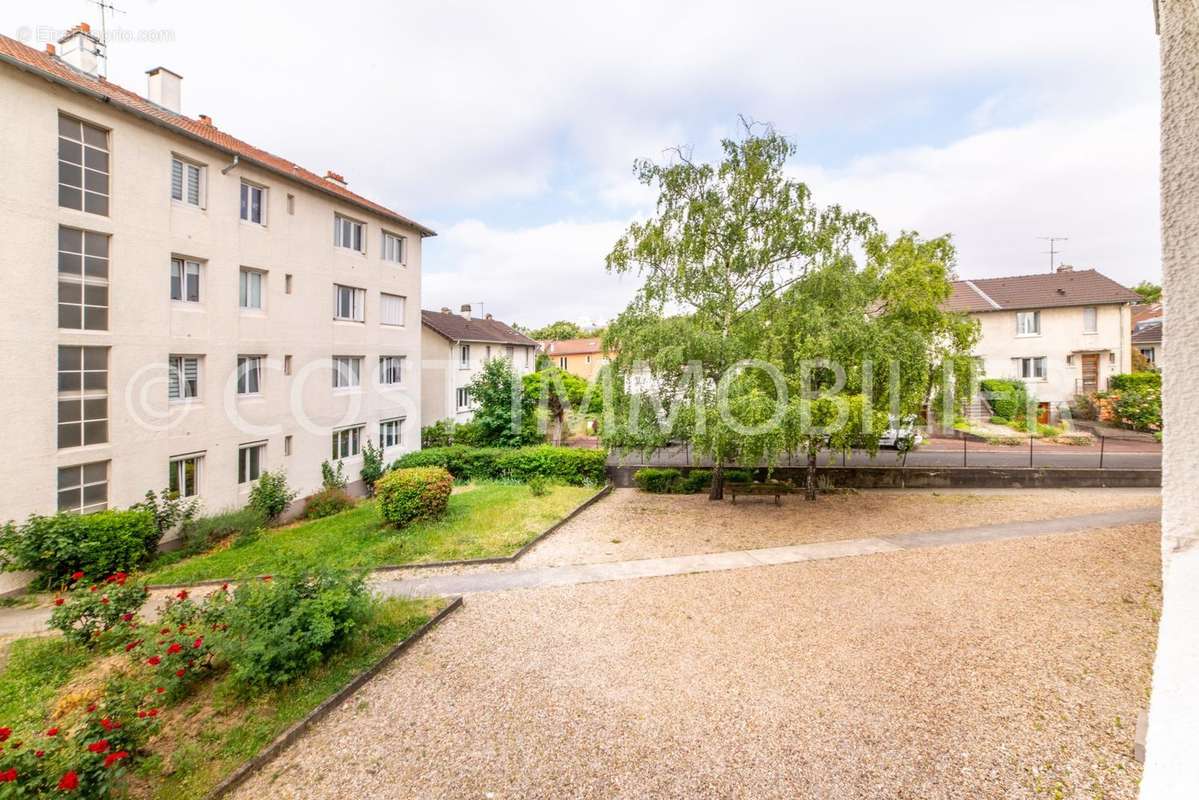 Appartement à COLOMBES