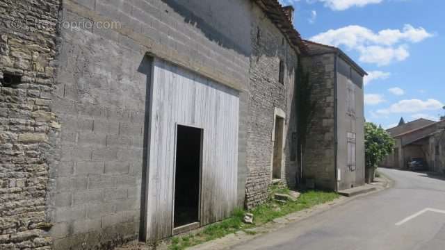 Appartement à TUSSON