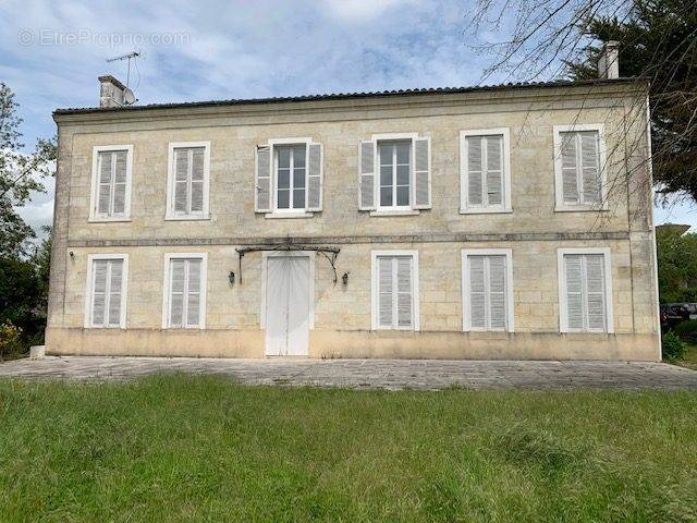 Maison à QUINSAC