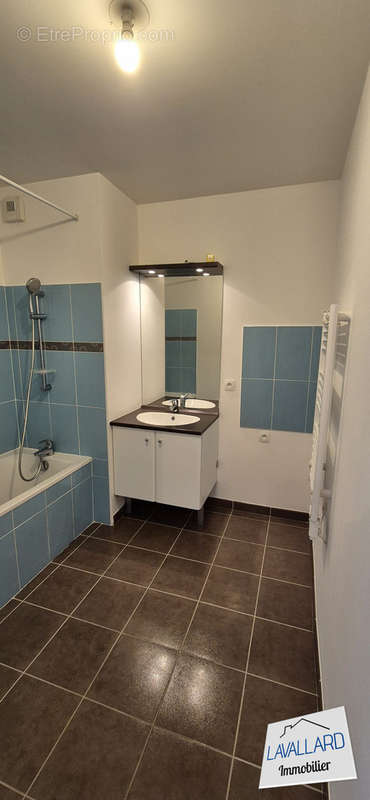 salle de bain  - Appartement à AMIENS