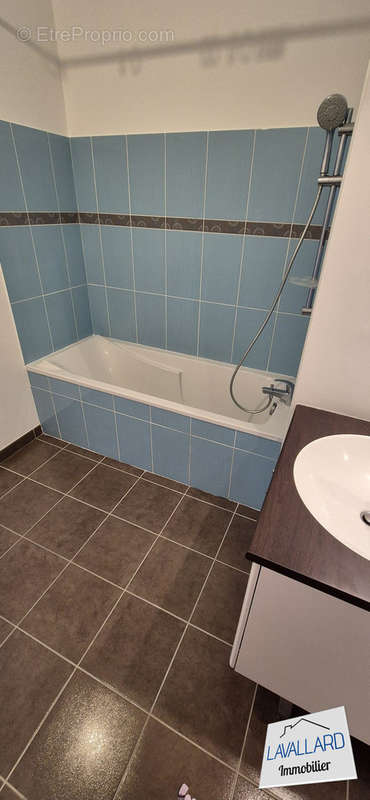 salle de bain  - Appartement à AMIENS