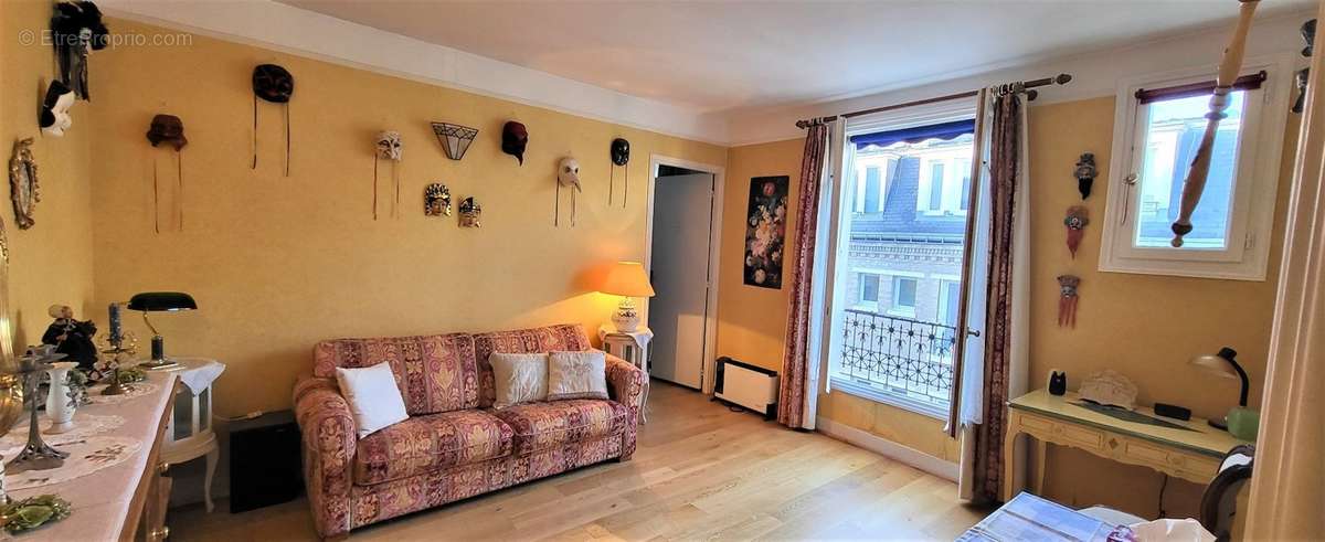 Appartement à PARIS-20E