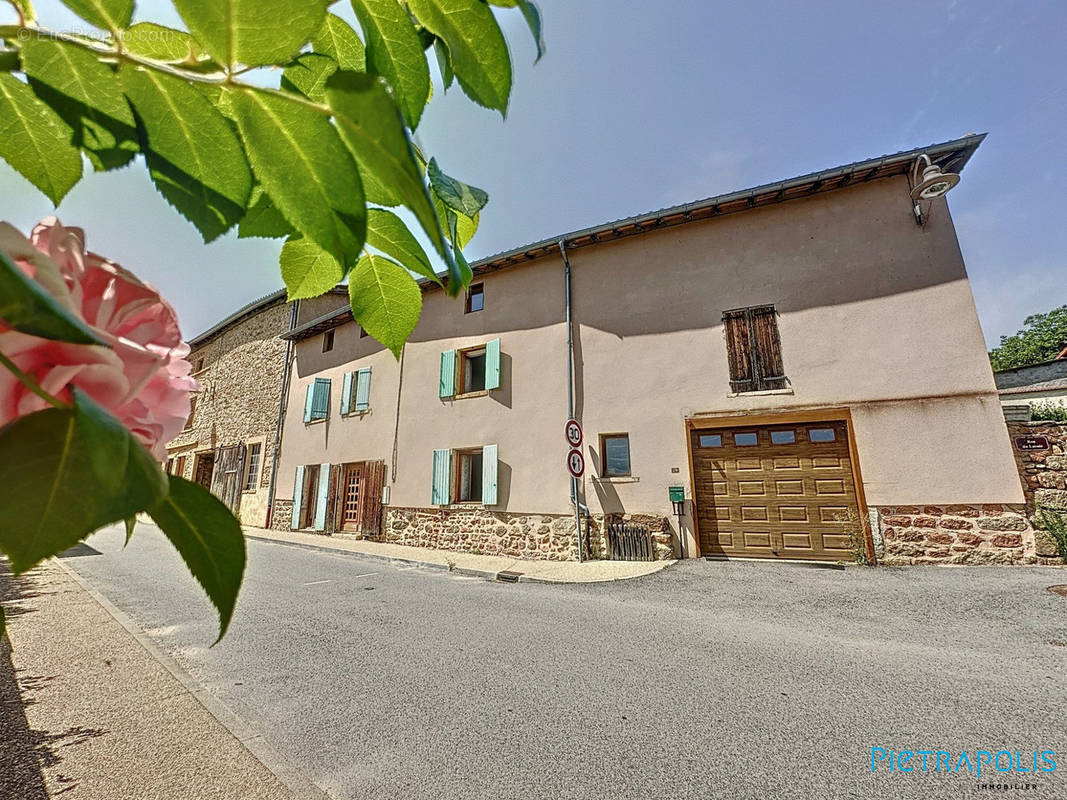 Maison à ANCY