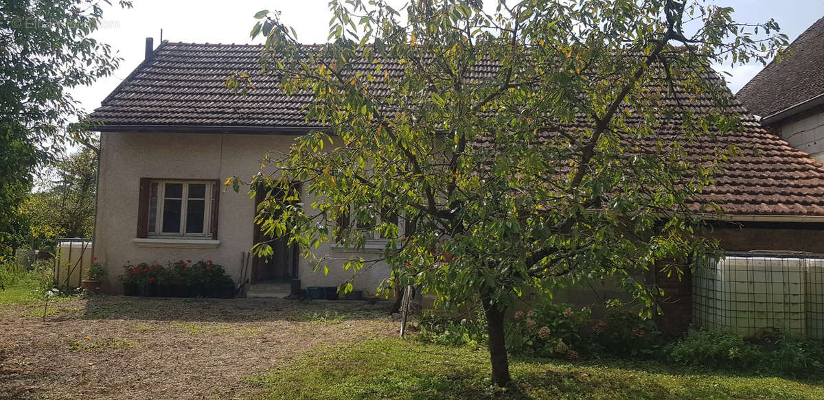 Maison à VERDUN-SUR-LE-DOUBS