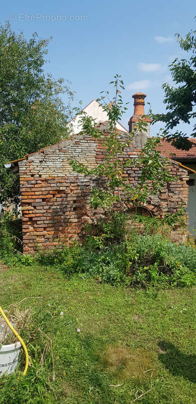 Maison à VERDUN-SUR-LE-DOUBS