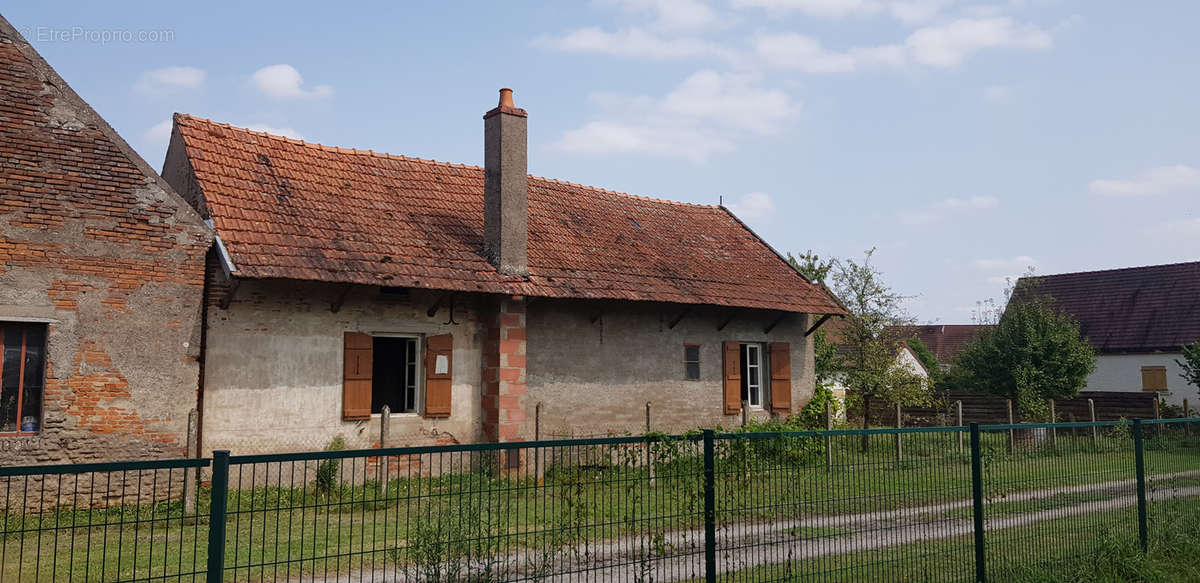 Maison à VERDUN-SUR-LE-DOUBS