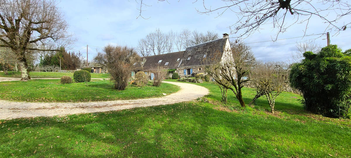 Maison à LACHAPELLE-AUZAC