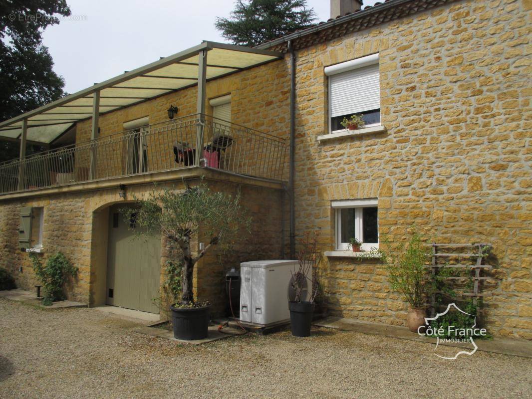 Maison à SARLAT-LA-CANEDA