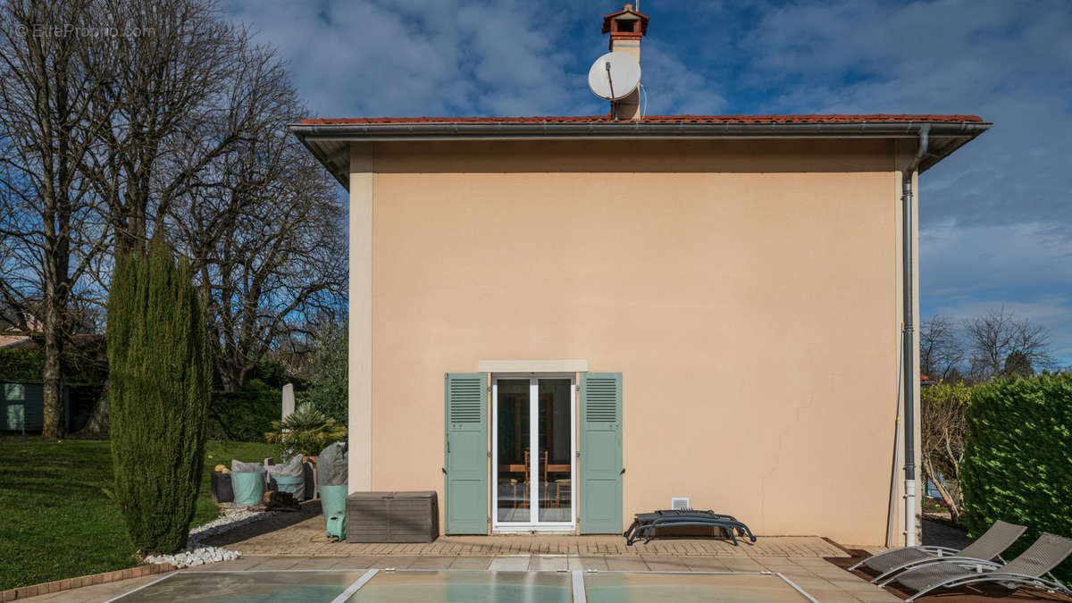 Maison à SAINTE-FOY-LES-LYON