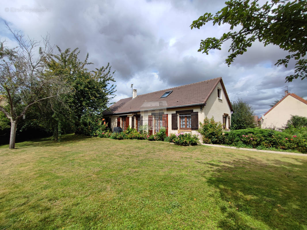 Maison à BEAUMONT-LE-ROGER