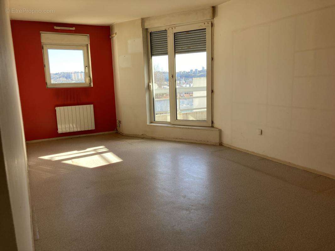 Appartement à LYON-9E