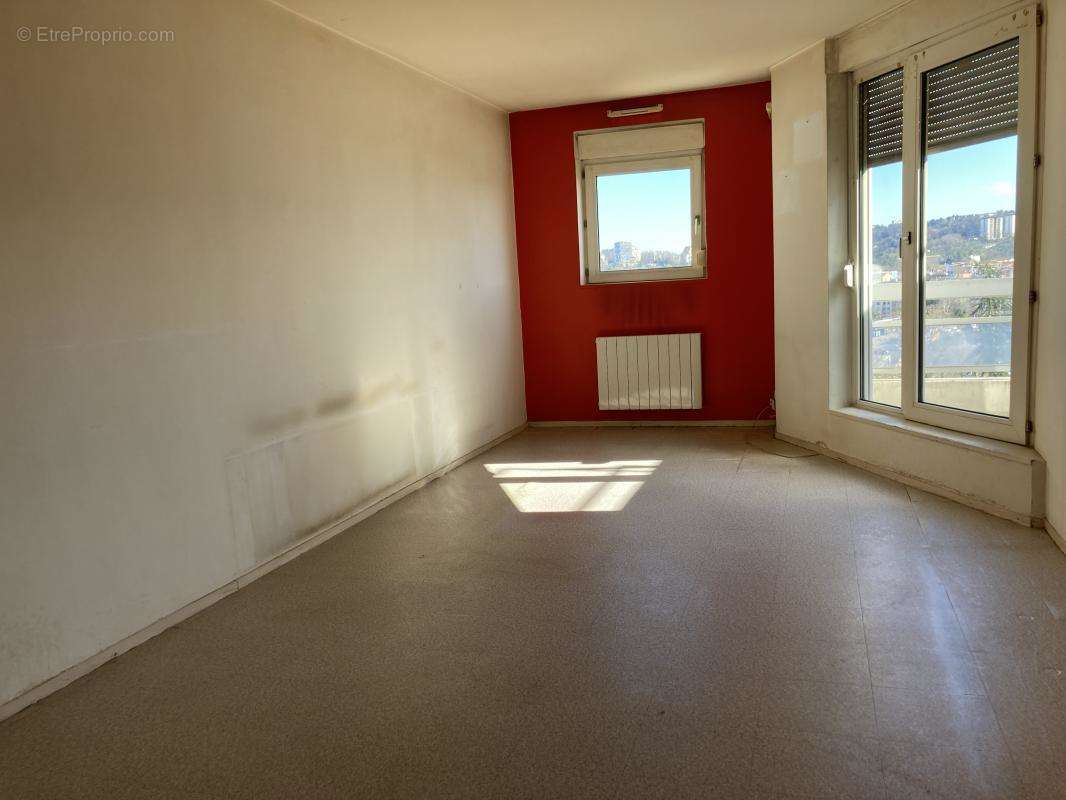 Appartement à LYON-9E