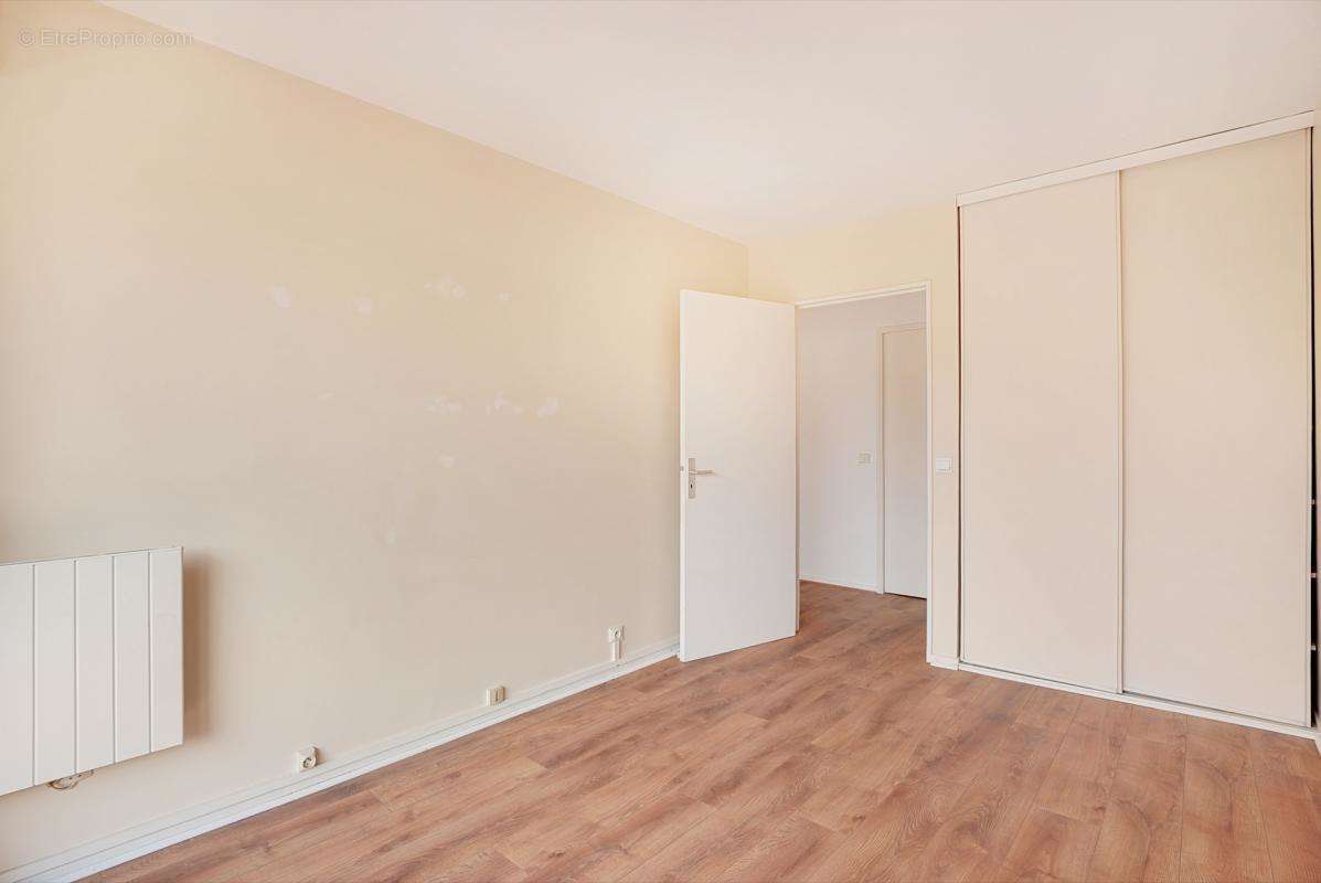 Appartement à PARIS-19E