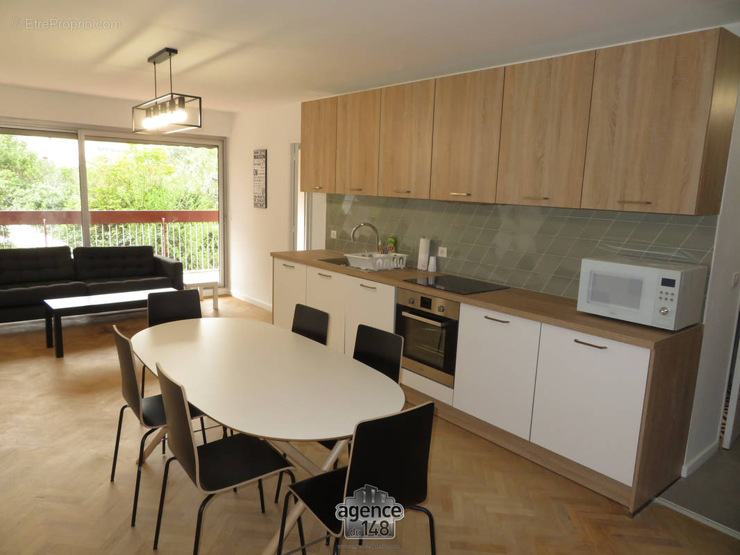 Appartement à MARSEILLE-5E