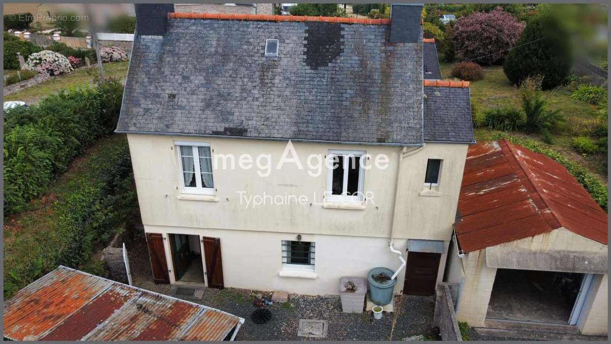 Maison à PLOUEZEC