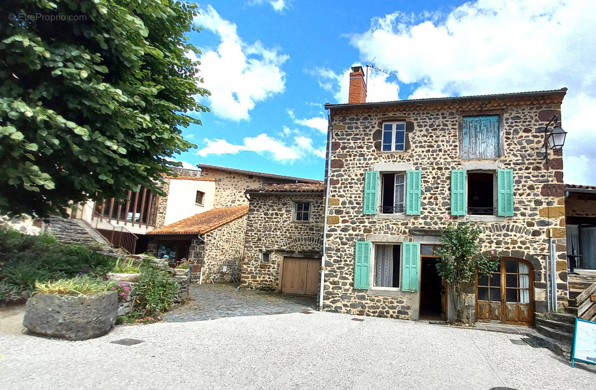 Maison à CHILHAC