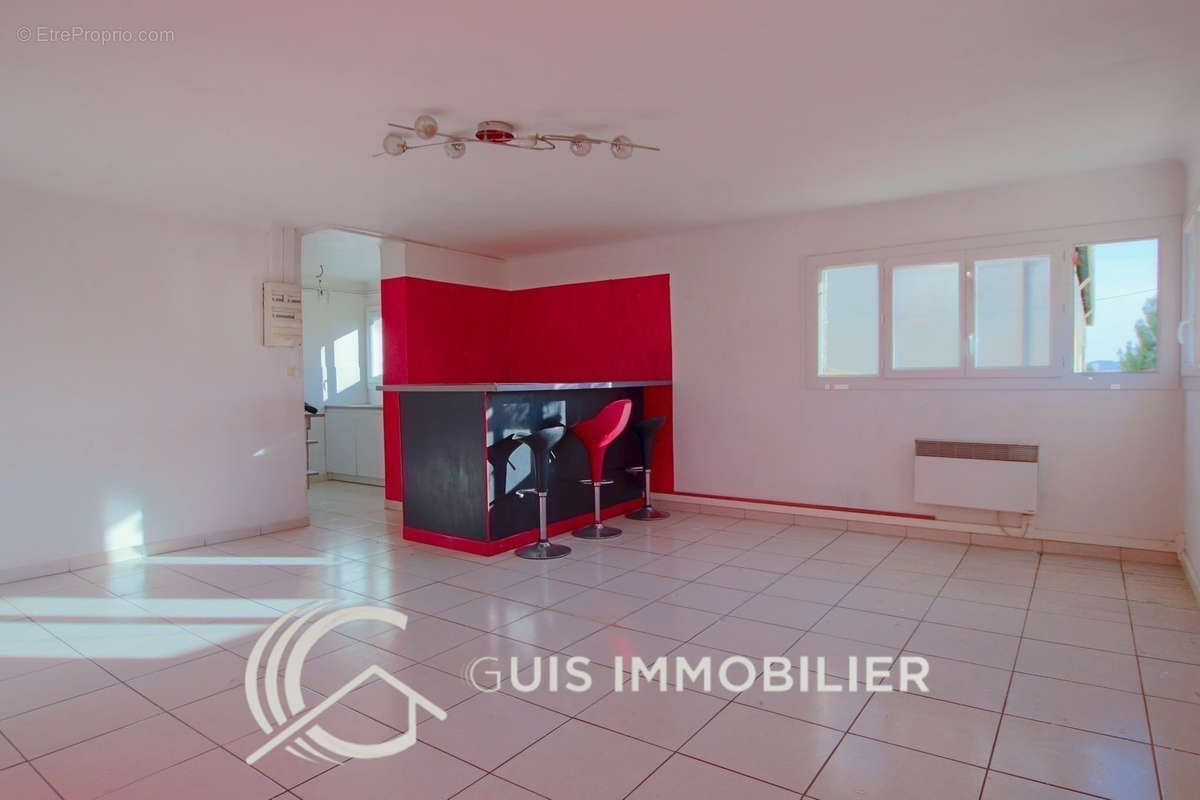 Appartement à MARSEILLE-12E