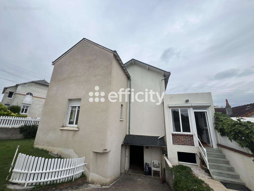 Maison à JOUE-LES-TOURS