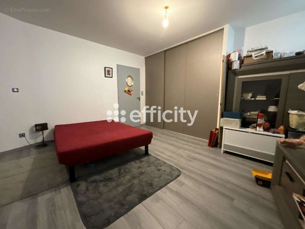 Appartement à PRIVAS