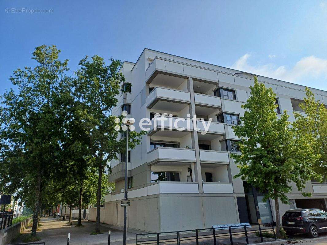 Appartement à SAINT-JACQUES-DE-LA-LANDE