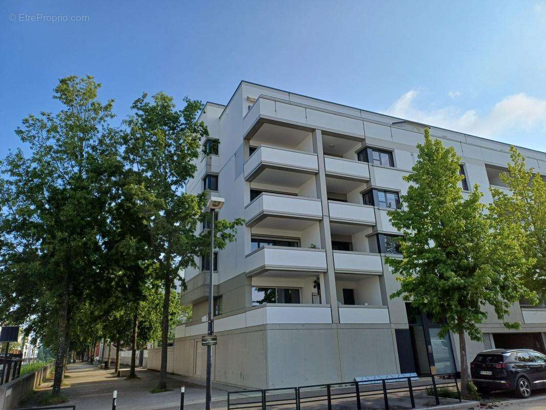 Appartement à SAINT-JACQUES-DE-LA-LANDE