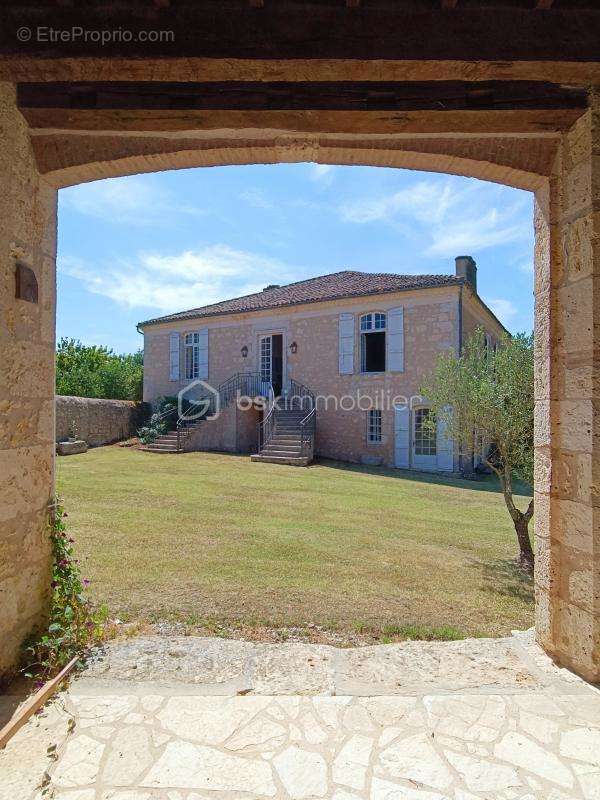 Maison à SAINT-CLAR